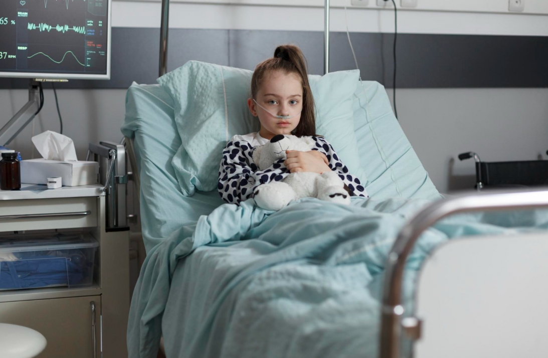 Pomoc dla małej Zuzi – apel o wsparcie finansowe w walce z niebezpiecznym guzem
