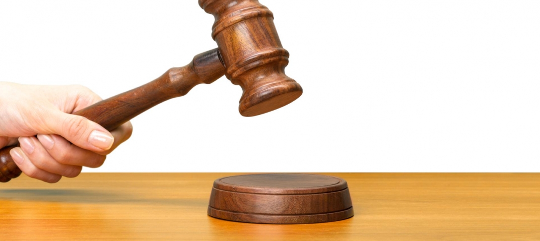Słynny aktor z Łodzi ponownie oskarżany o molestowanie – powrót do sprawy sprzed dwóch dekad