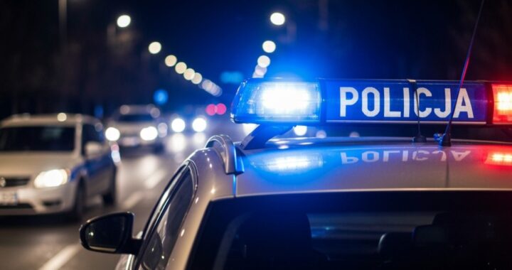 policja-w-zgierzu-ostrzega-senior--w-przed-oszustw-auto-437