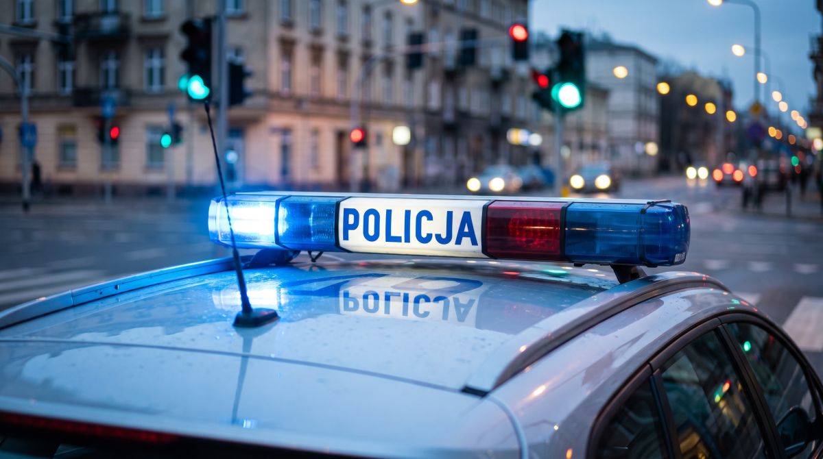 Policja kontroluje 50 tysięcy placówek, zatrzymano 76 osób w ogólnopolskiej akcji